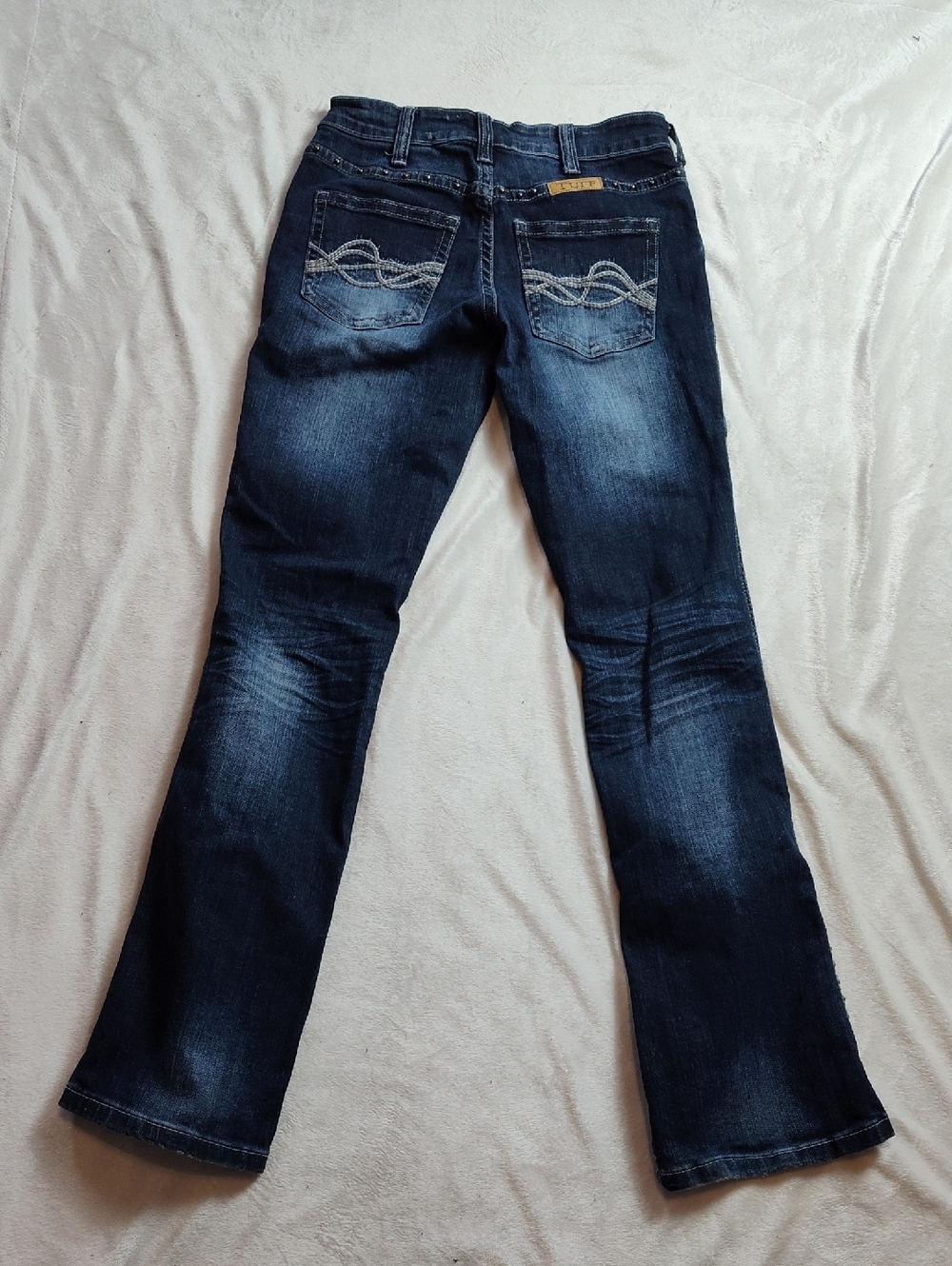 Cowgirl Tuff Co Legend Women's Denim Blue Jeans Size 27x33 Barbed Wire - Picture 11 of 16